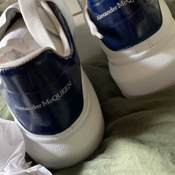 Alexander McQueen white and blue sneakers - Picture 9 of 9